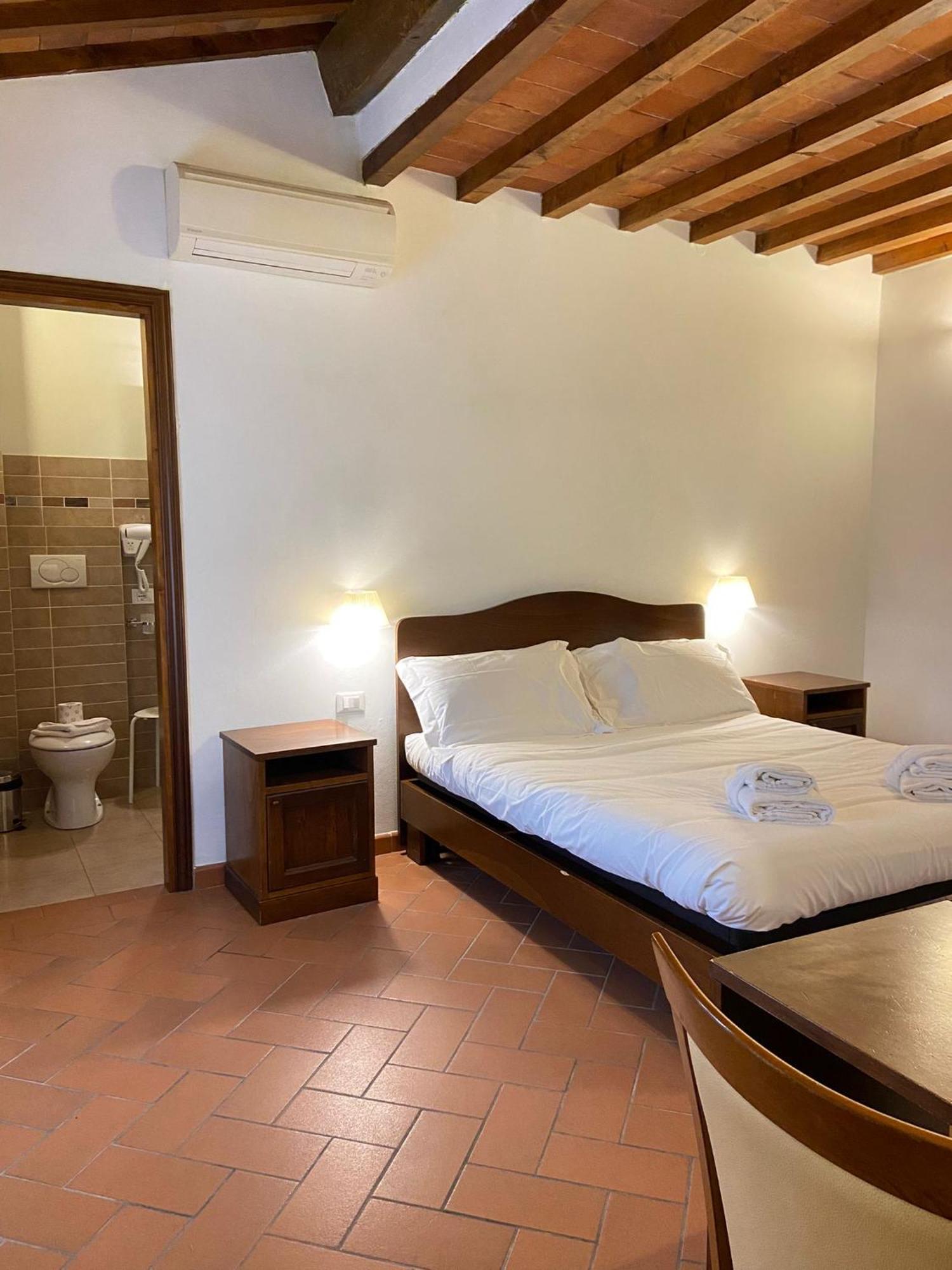 Bed & Breakfast Casale Dei Cento Acri 2*