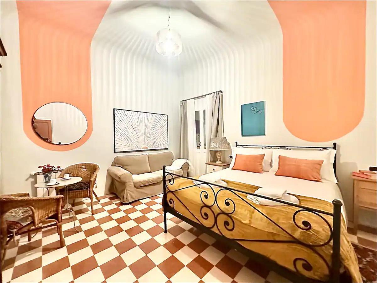 Raffaelli Travel Close San Frediano Firenze