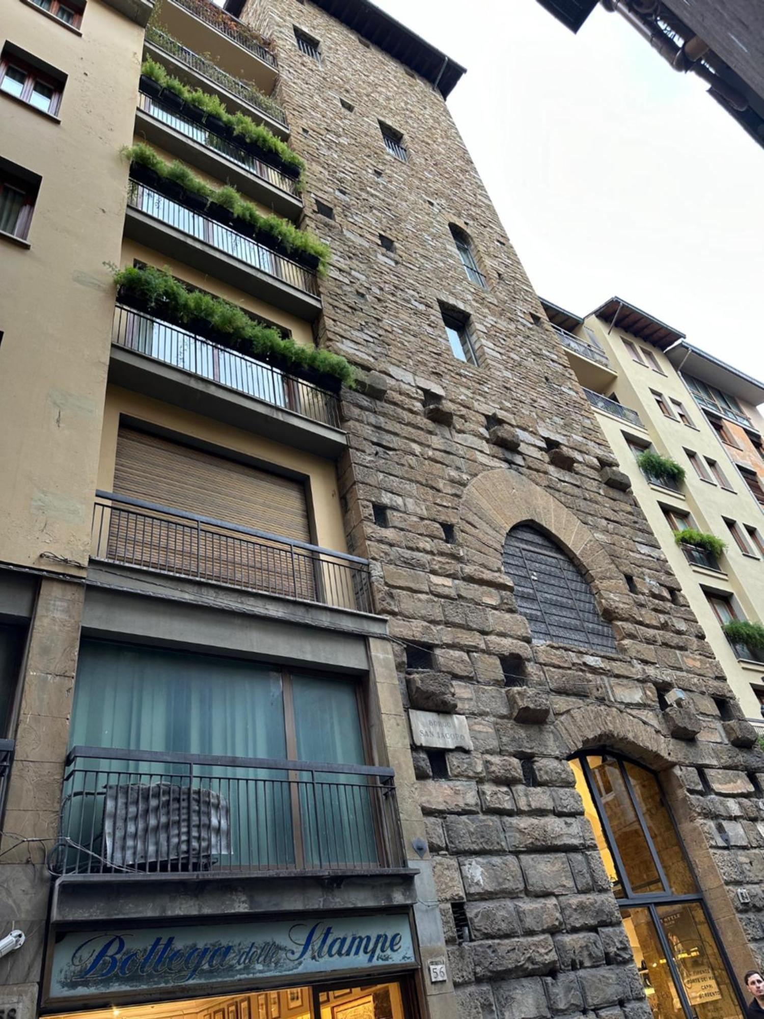 Borgo San Jacopo 8 Apartment