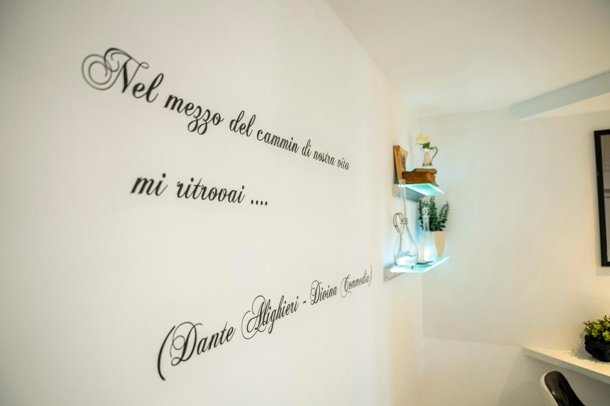 Tintori Art Loft Apartment