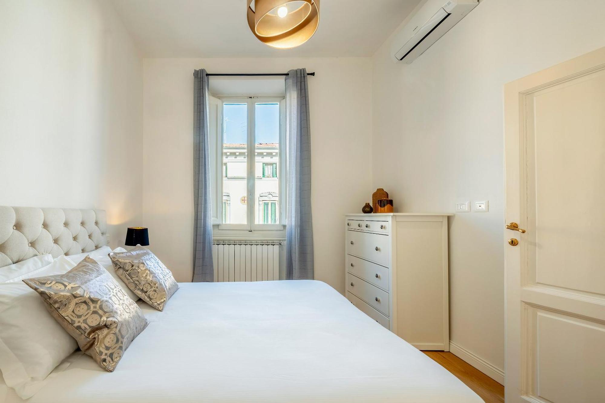 Apartment Genteel Vittorio Emanuele Florence