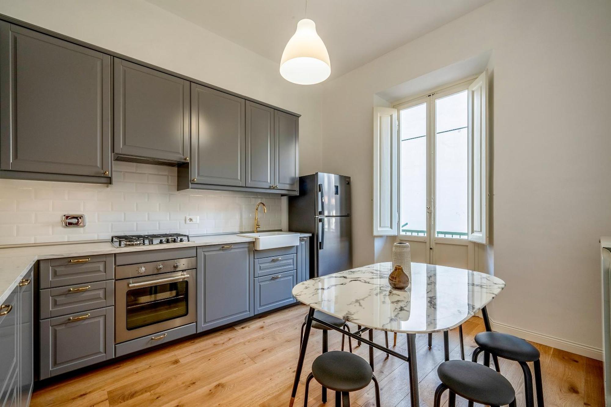 Genteel Vittorio Emanuele Apartment *