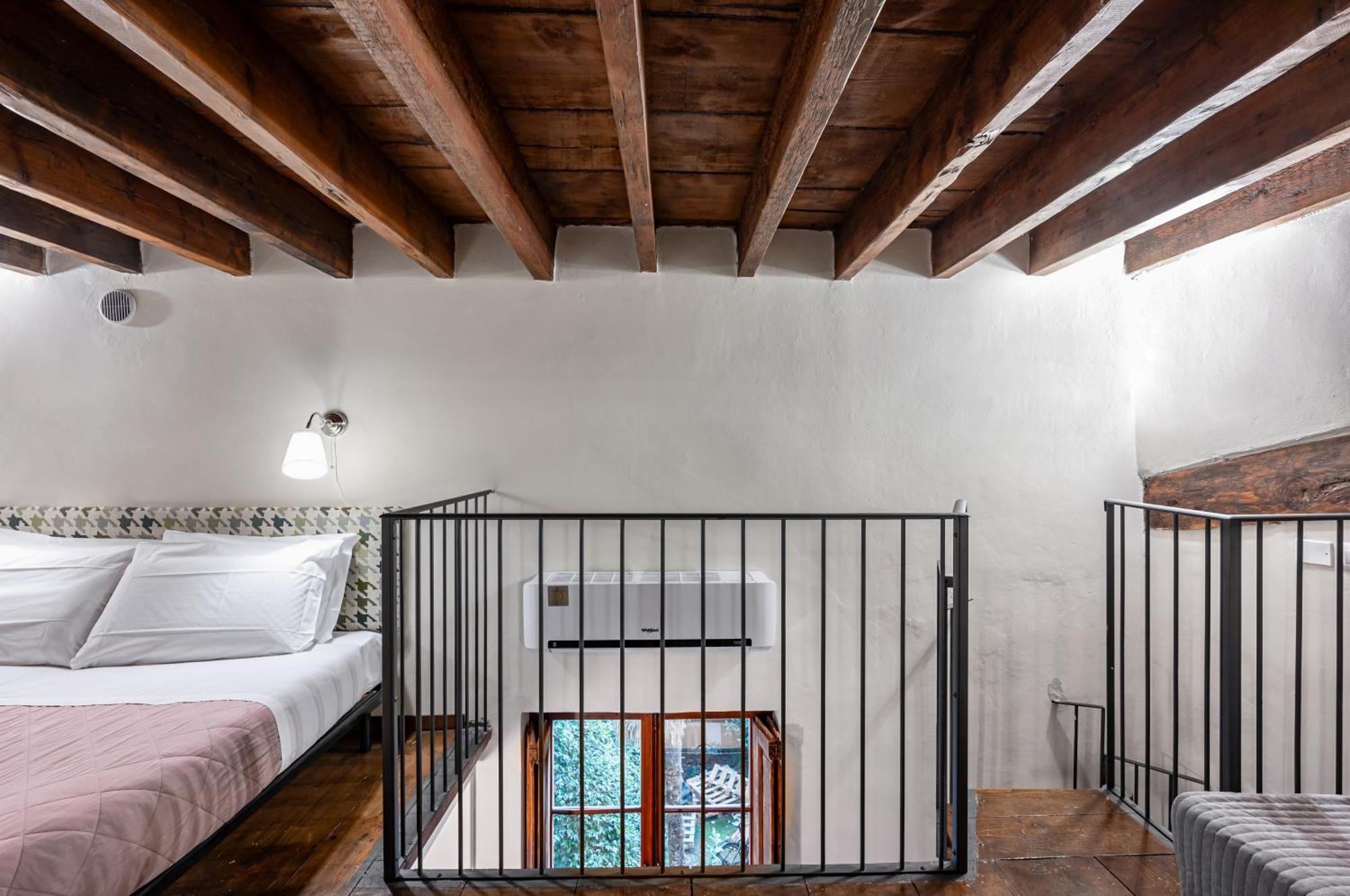 Apartment Il Covo Di Camillo - And Charming *