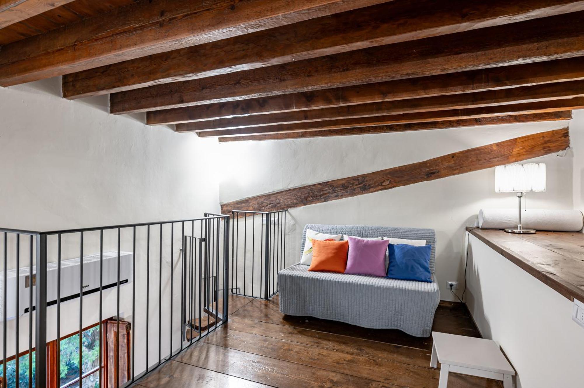 Il Covo Di Camillo - And Charming *