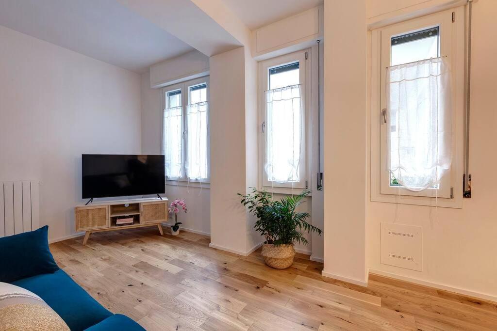 Apartment Nazionale Dream - Blu Pavone