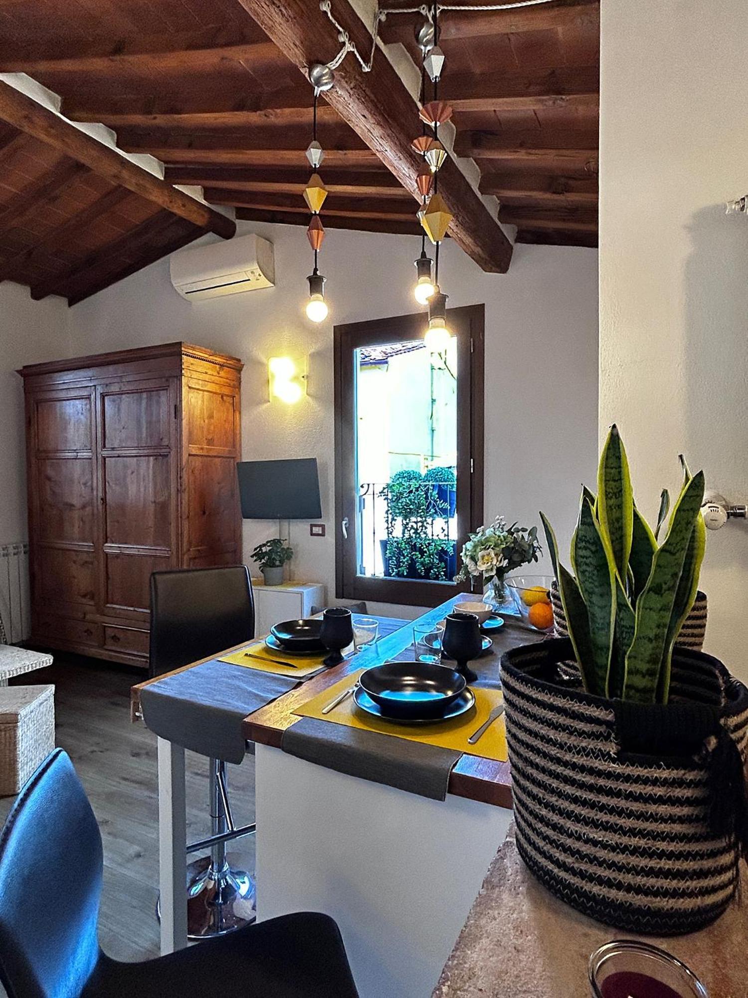 Apartment Characteristic In Santa Croce
