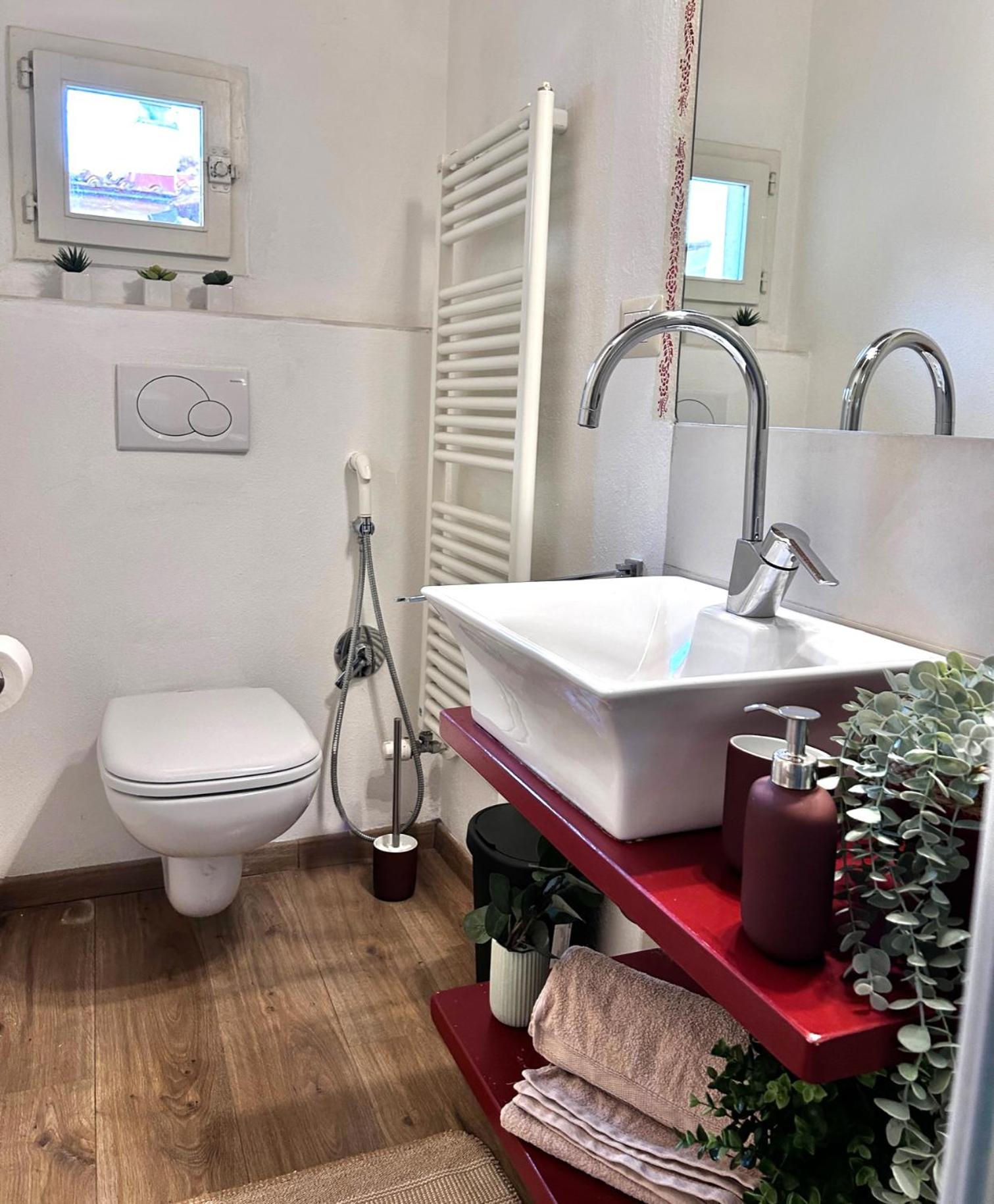Characteristic In Santa Croce Apartment