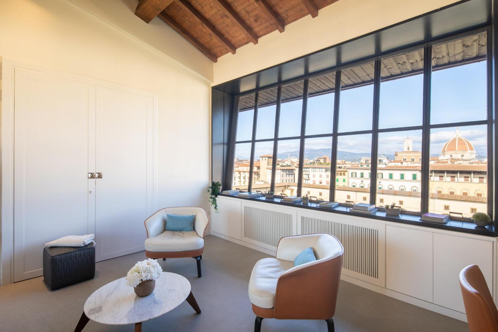 Appartamento Attico Ponte Vecchio Vista Duomo+parking+terrazzo Firenze