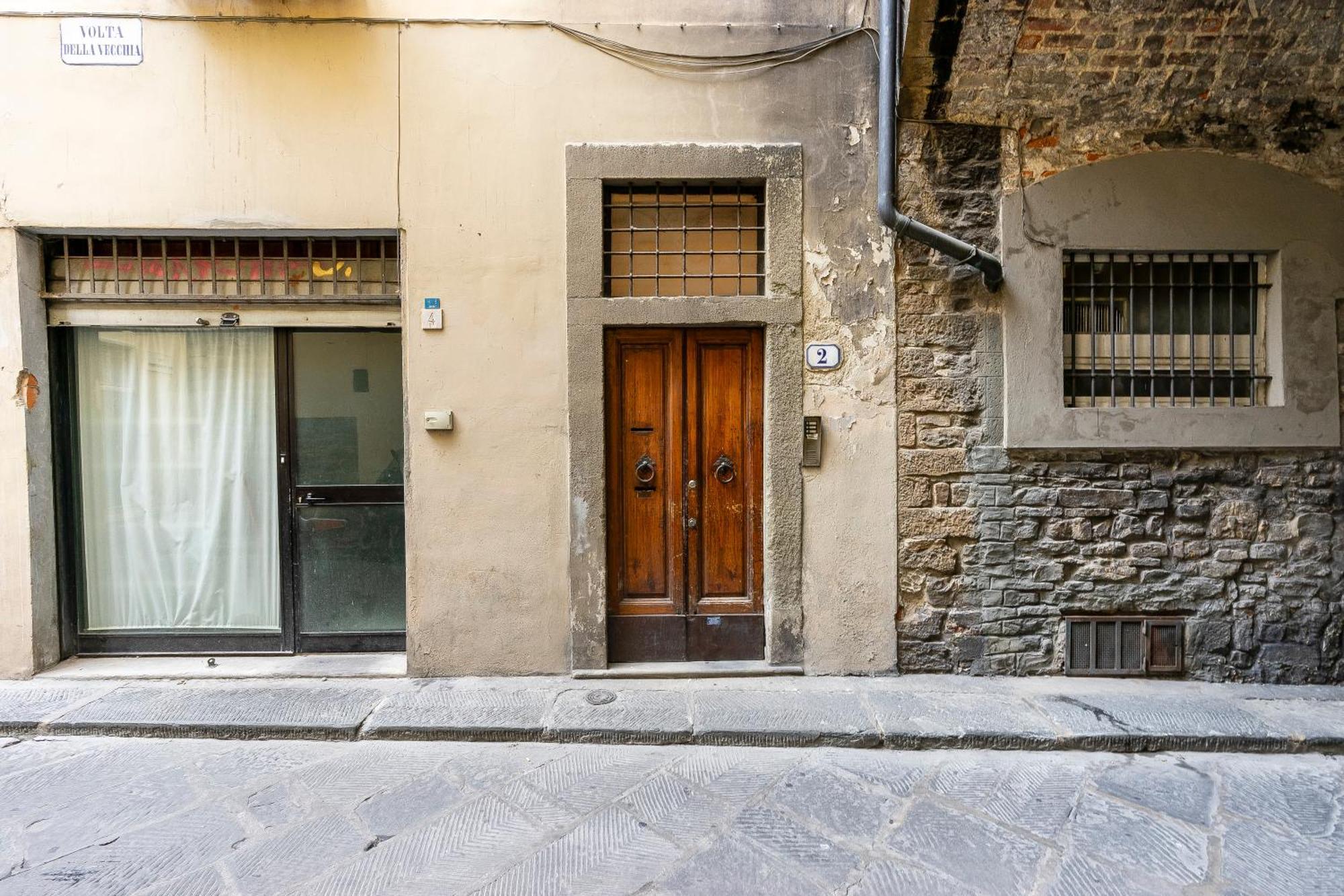 Vecchia Volta New * Florence