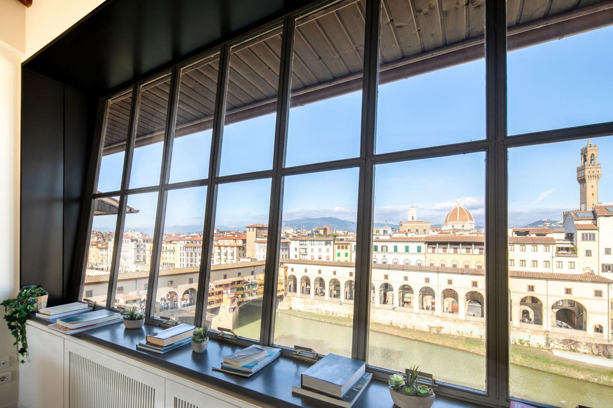 Appartamento Attico Ponte Vecchio Vista Duomo+parking+terrazzo *