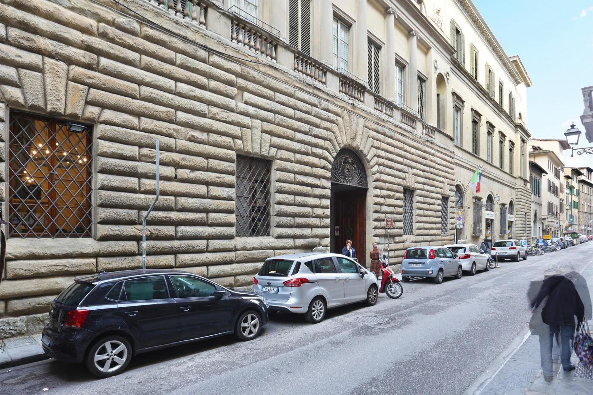 Apartment No2 Ancient Palazzo