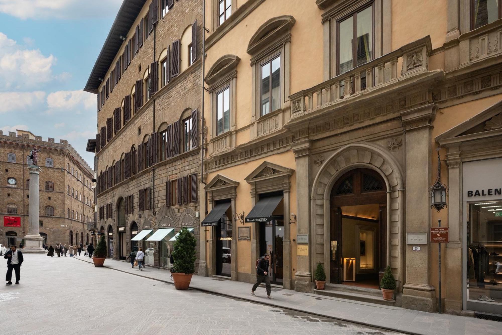 Apartment Tg - One Bedroom Luxury In The Fashion District