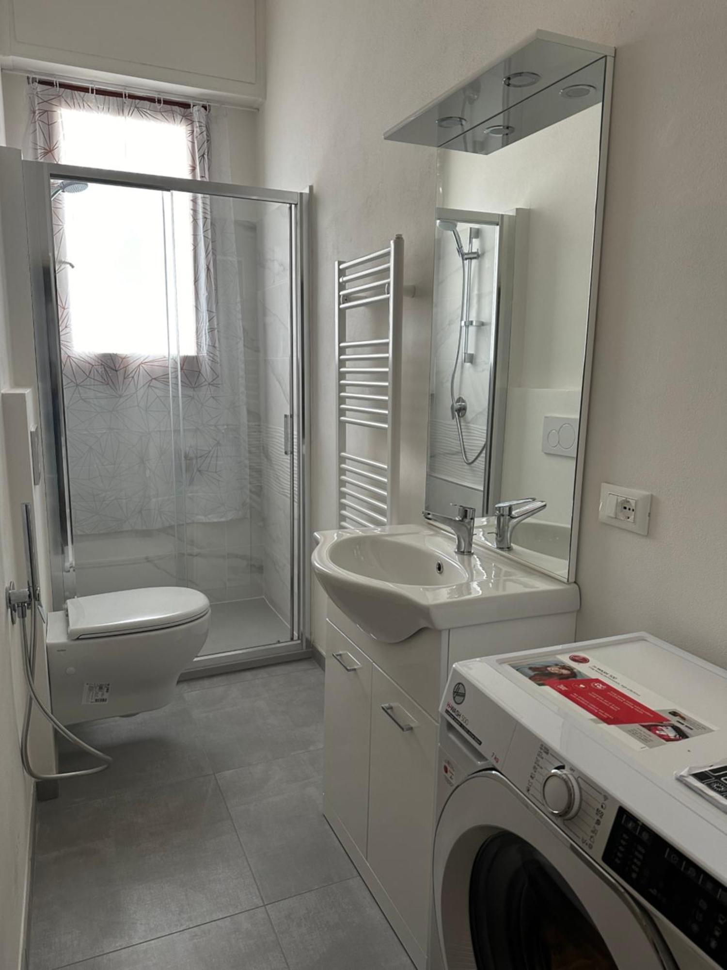 Alloggio in famiglia Jf Yellow - Ideal Location Away From The Crowds And Close To The Tramline Stop - Only Female Guests Or Couples *