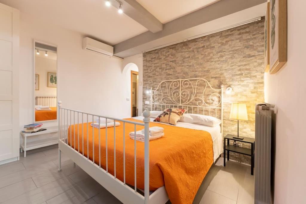 Apartment Macci-sant' Ambrogio One Bedroom Flat