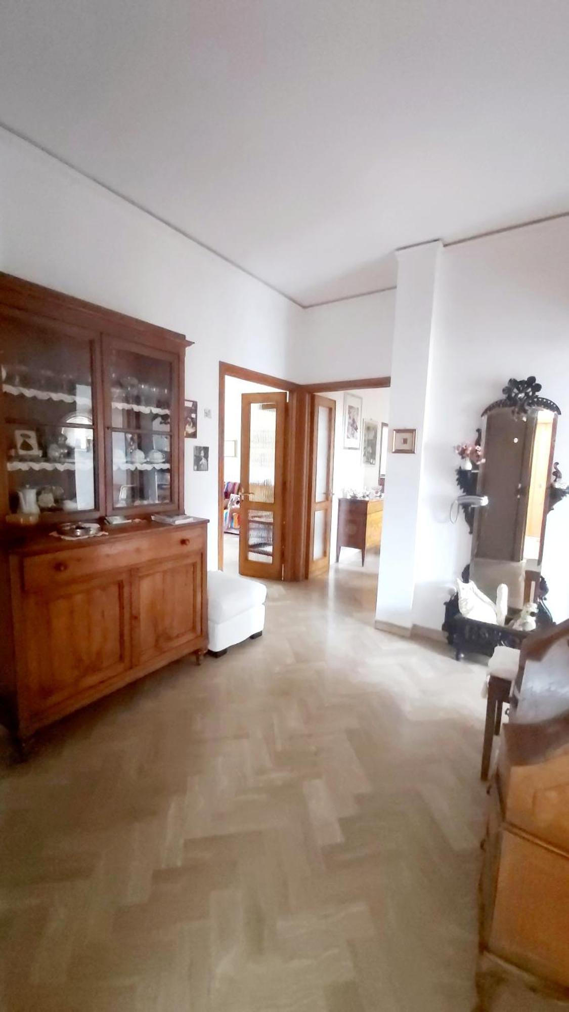 Jf Yellow - Ideal Location Away From The Crowds And Close To The Tramline Stop - Only Female Guests Or Couples Firenze