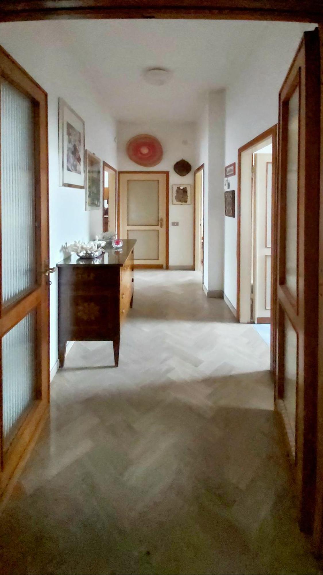 Jf Yellow - Ideal Location Away From The Crowds And Close To The Tramline Stop - Only Female Guests Or Couples * Firenze