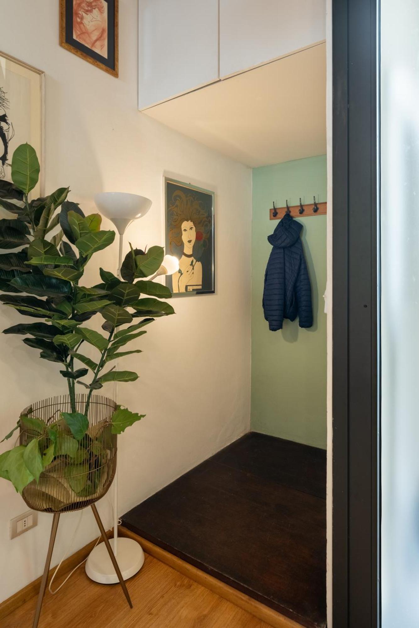 Apartment Metropolitan Loft: Center Base With Local Charm