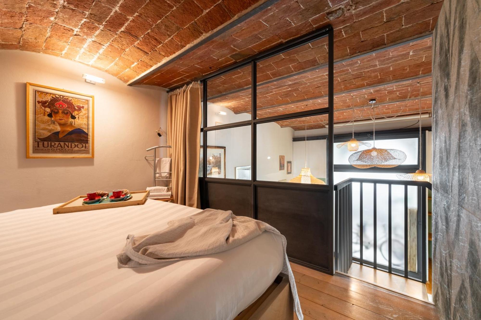 Metropolitan Loft: Center Base With Local Charm Florence