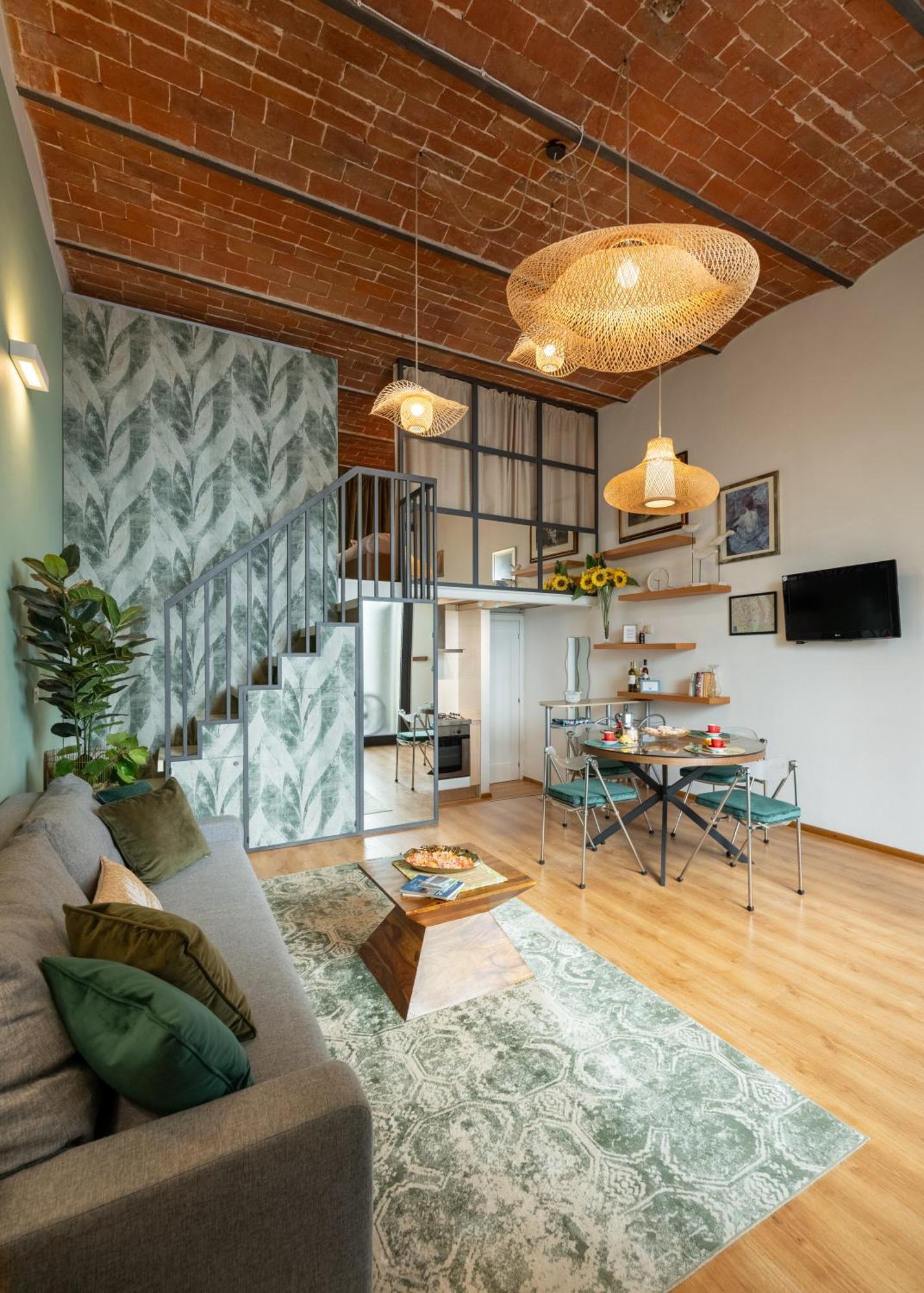Metropolitan Loft: Center Base With Local Charm * Florence