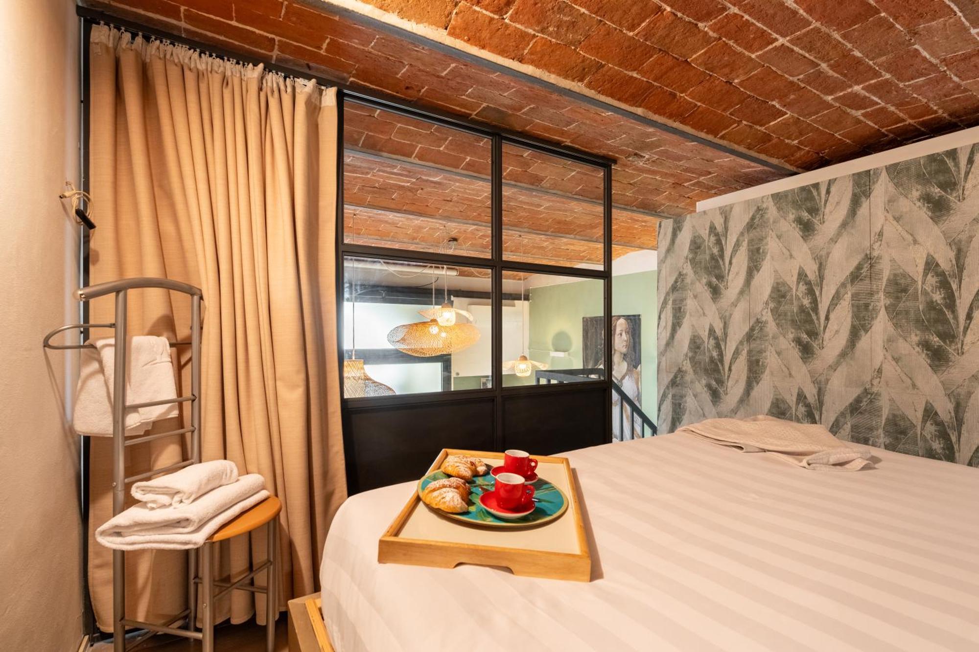 Metropolitan Loft: Center Base With Local Charm Florence