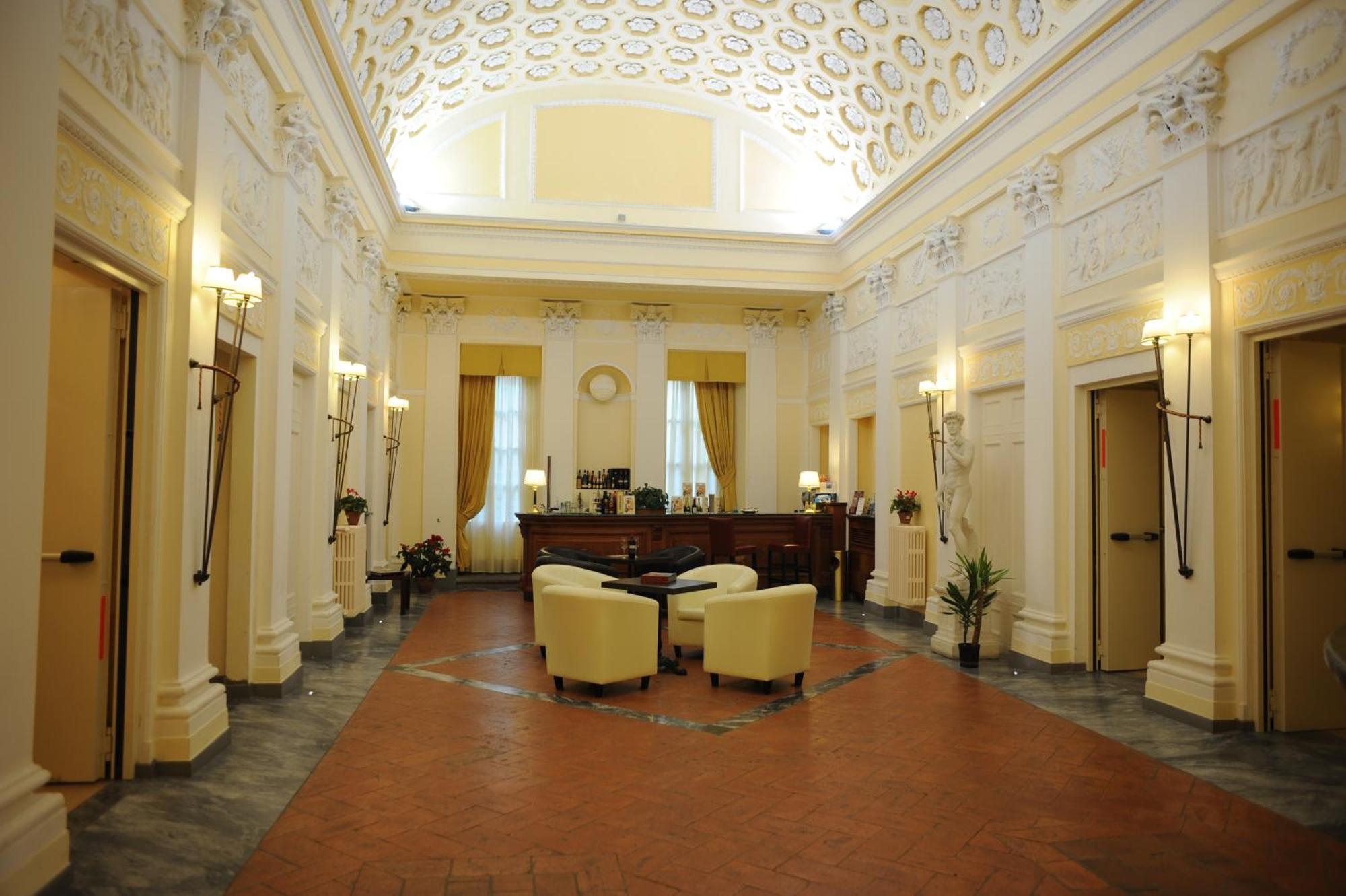 Hotel California Florence