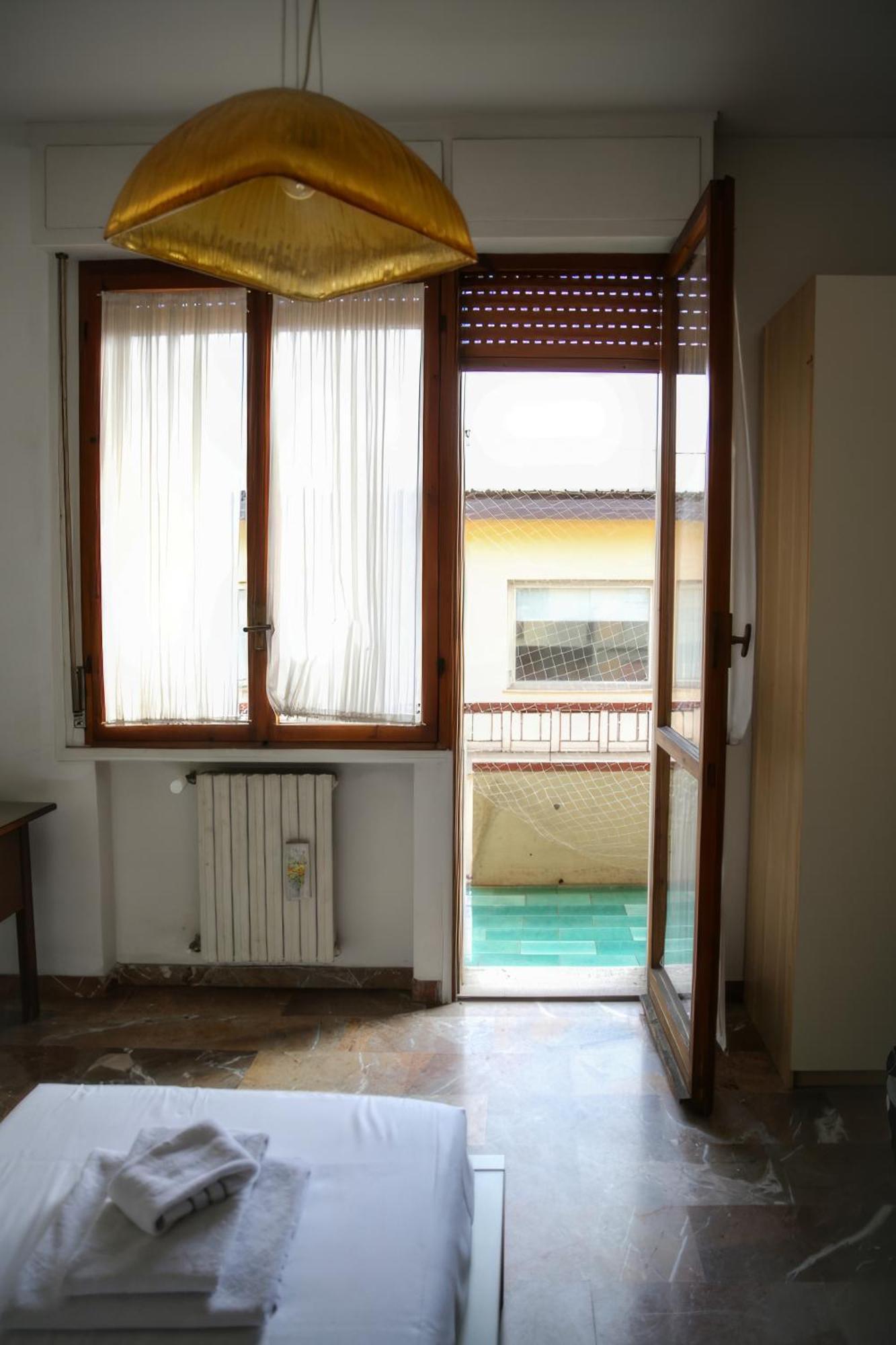 Quaint 2-br Outside Ztl Apartment *