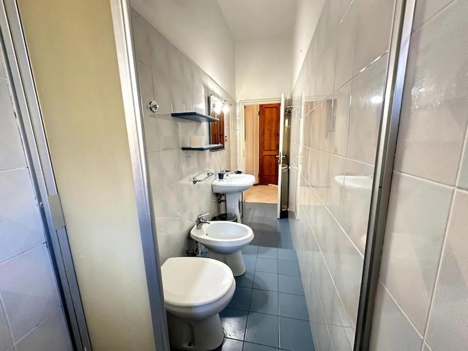Apartment Bilocale Del Sole A Due Passi Dalla Stazione Florence