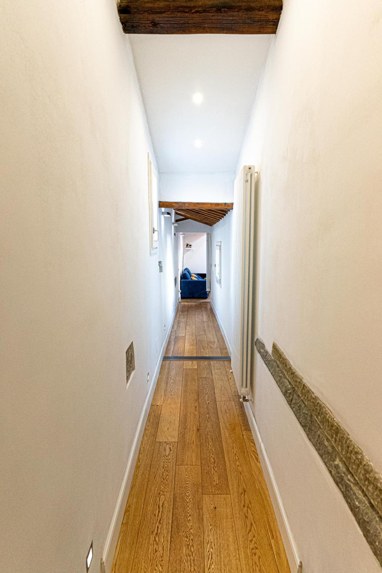 Floor 21 Apartment