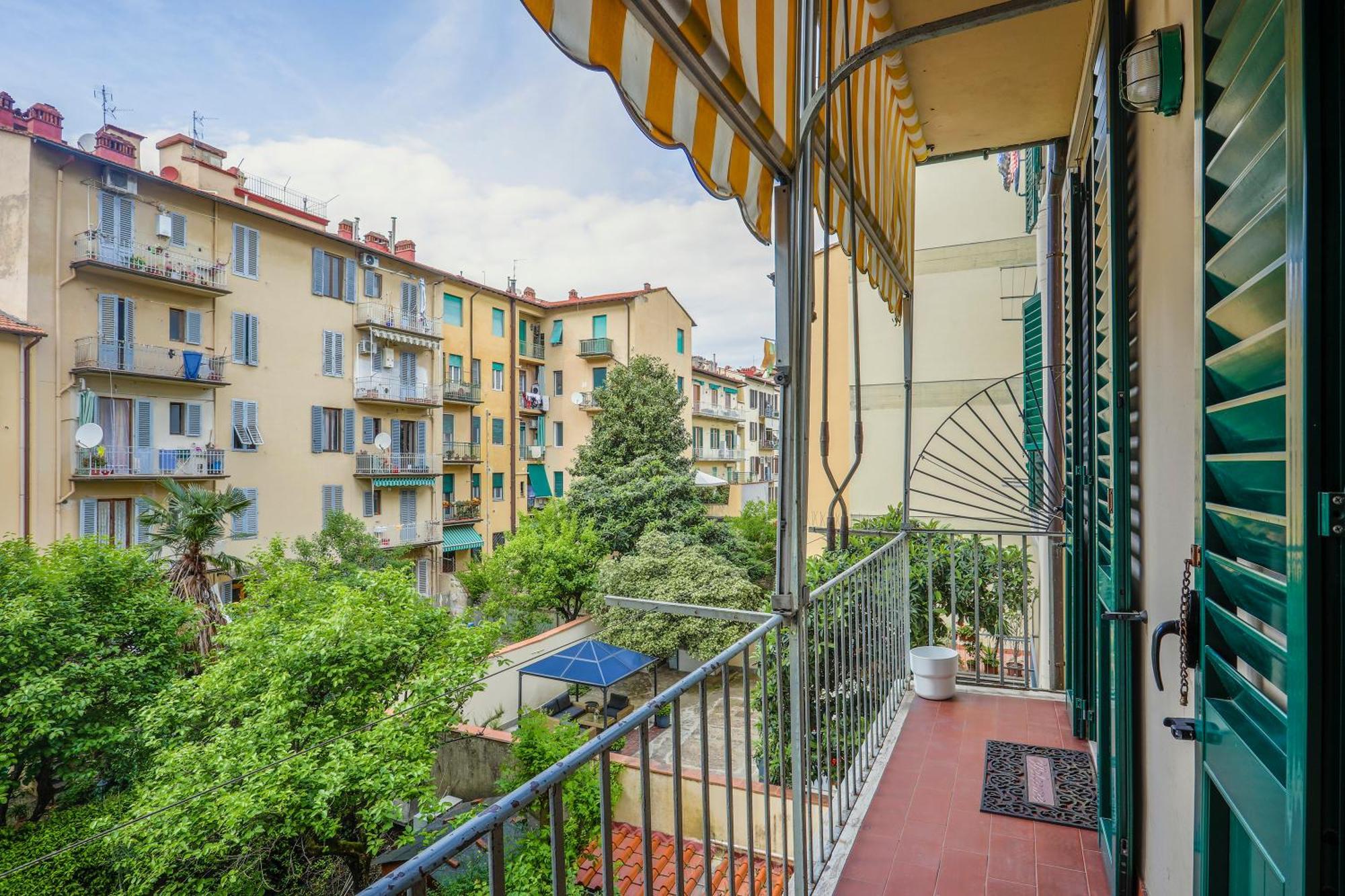 Apartment Spacious 3 Bedroom Florence