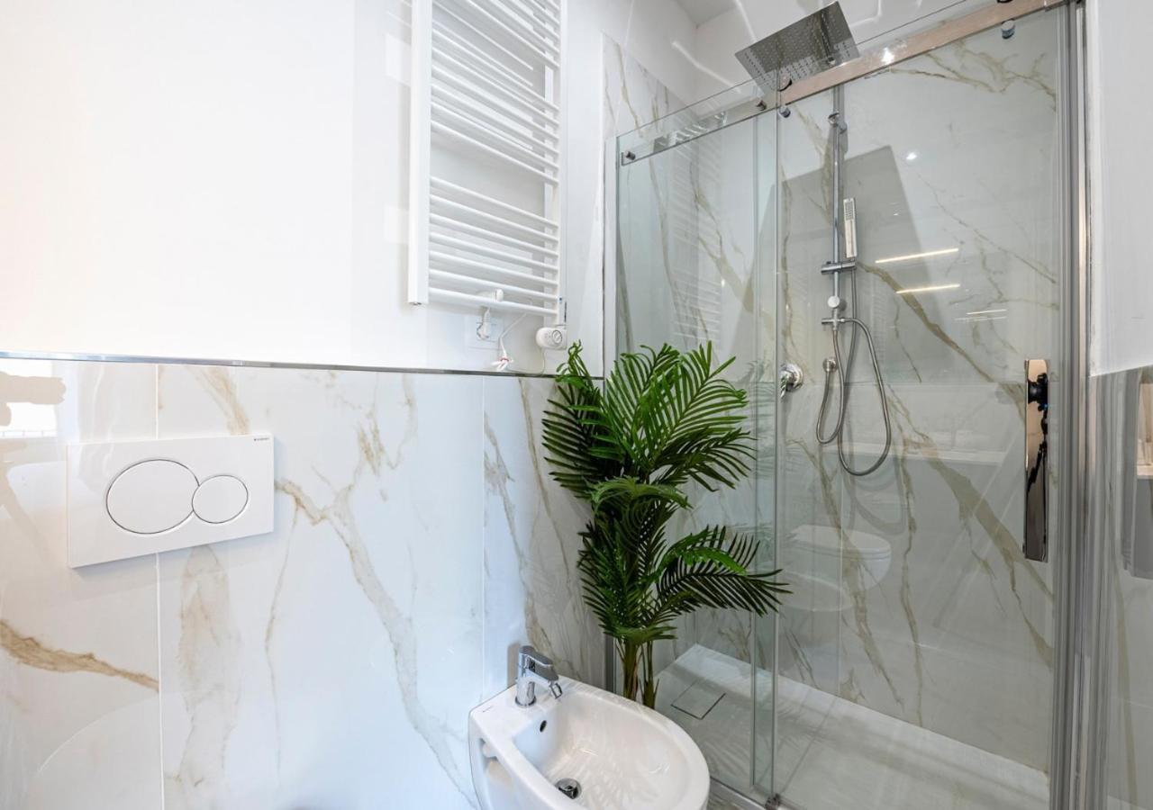 Apartment S.m.n-centro Bf48 Luxury Living With Balcony
