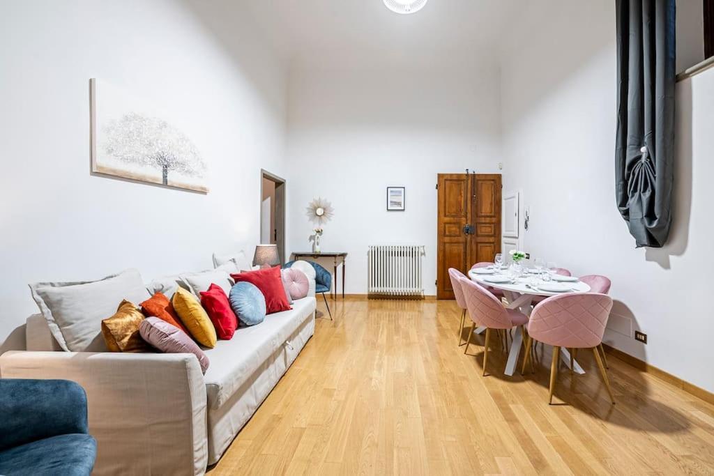 Palace Strozzi 200mq Penthouse 3 King Size Apartment *