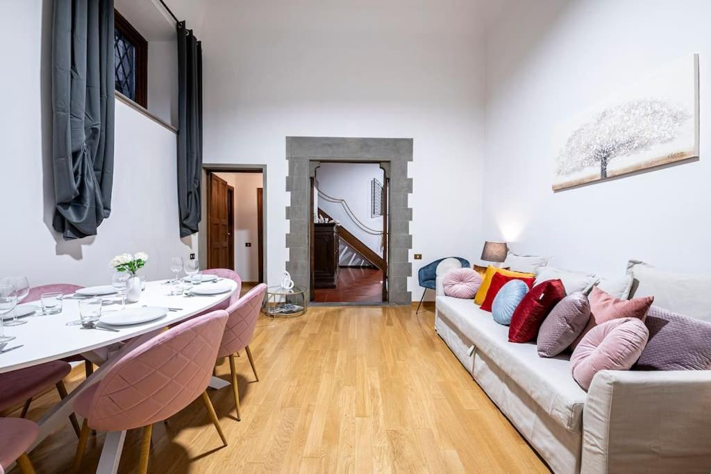 Palace Strozzi 200mq Penthouse 3 King Size Apartment