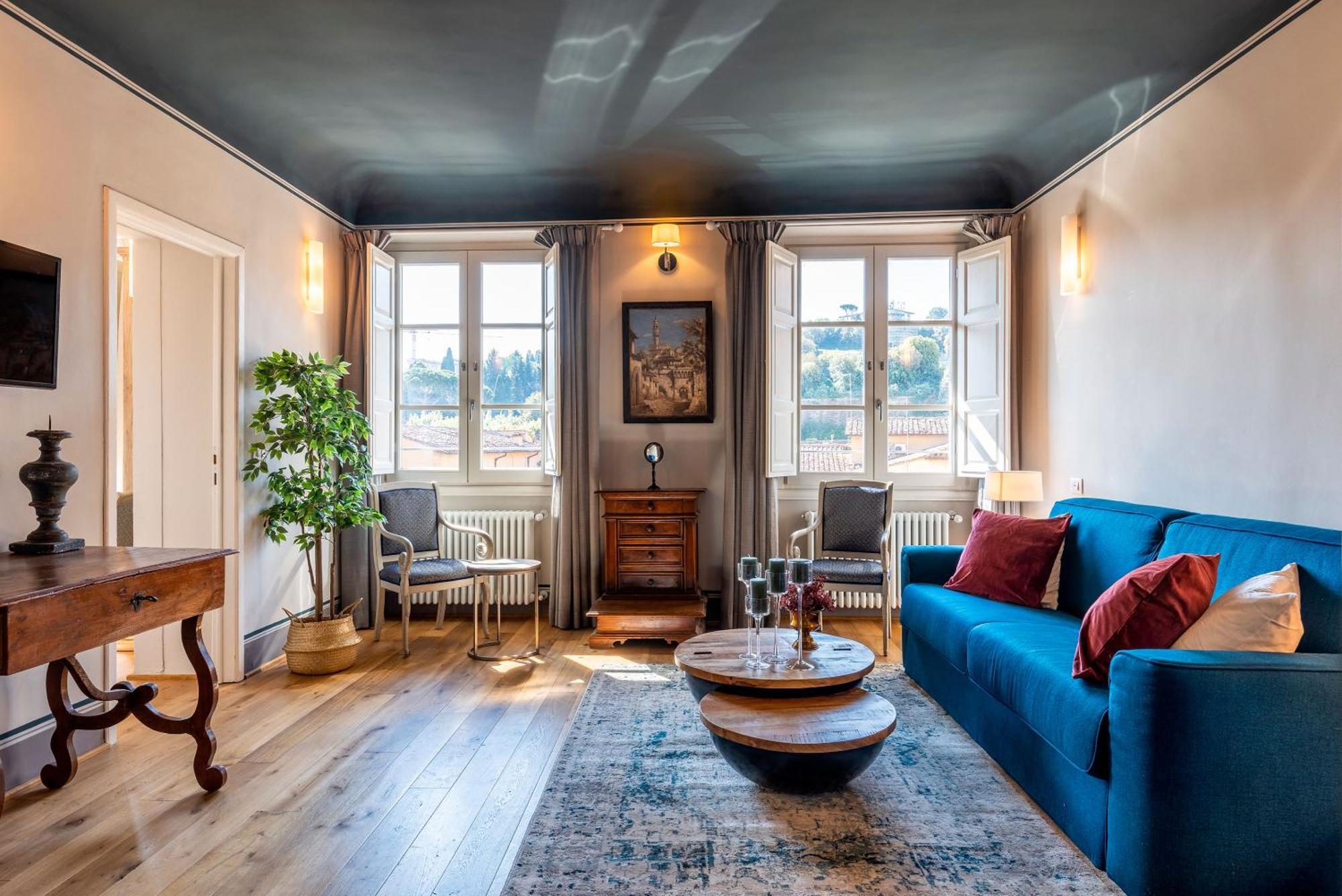 Genteel Piazza Pitti Apartment *