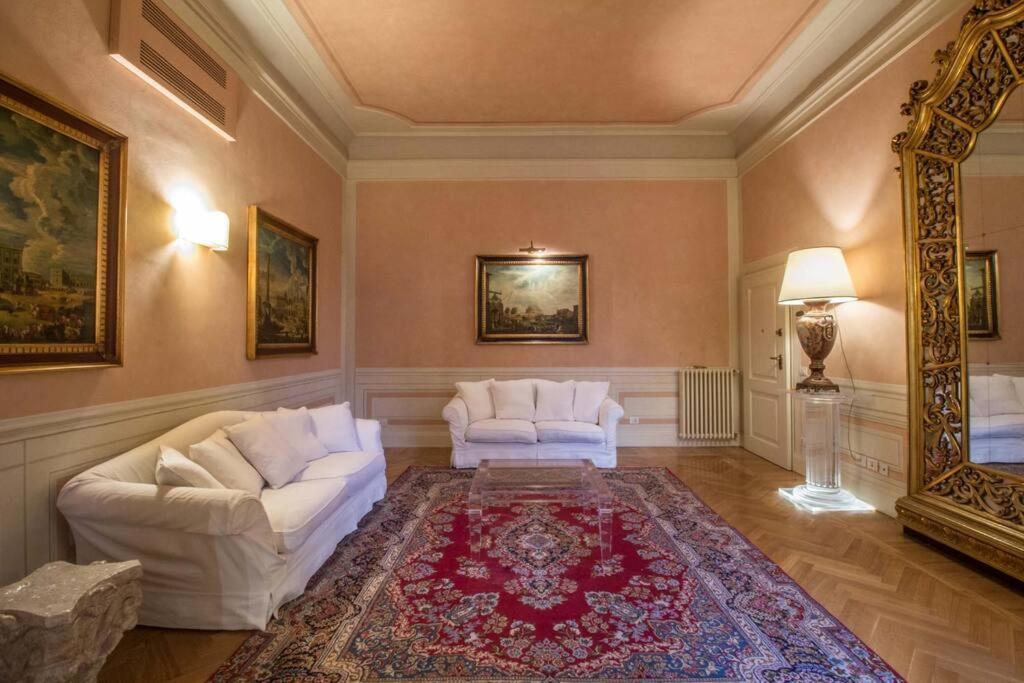 With Stunning Duomo Views Apartment Florence