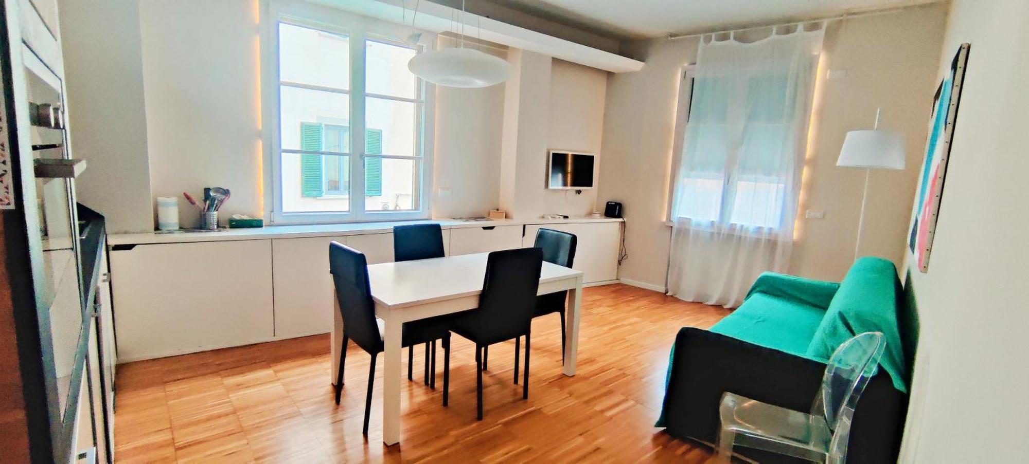 Toc Toc - Modern In Apartment Florence