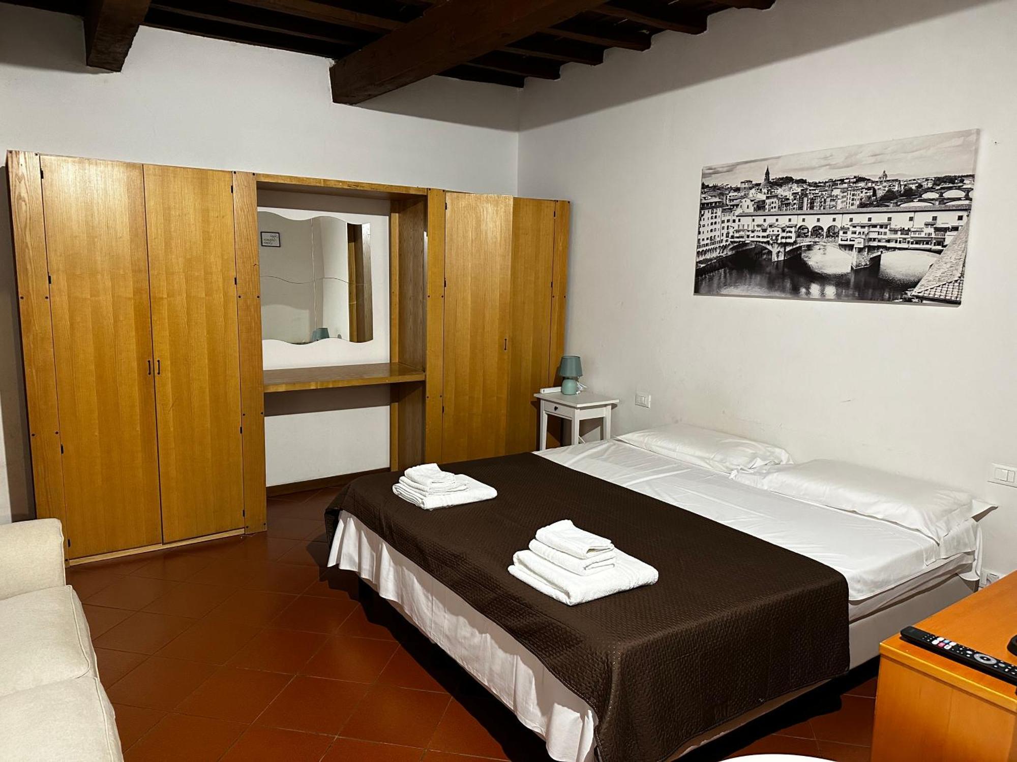Guicciardini - Boutique In The Heart Of *