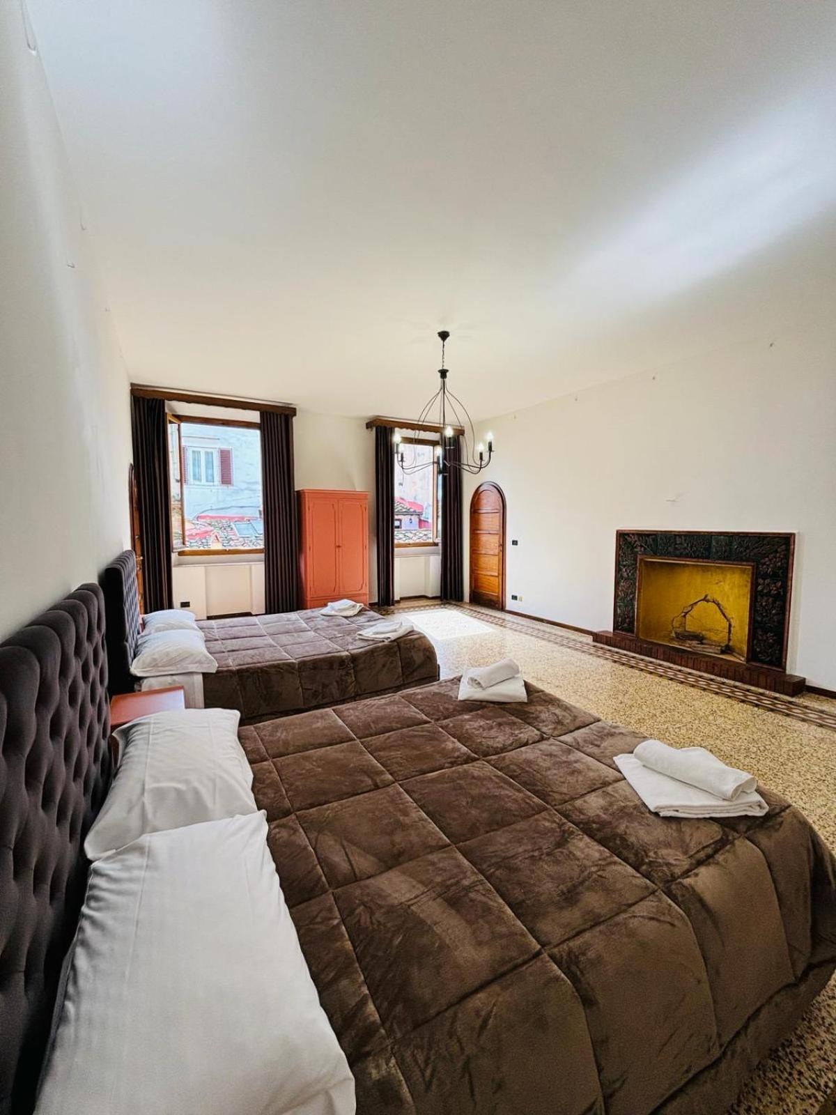 Albizi Bnb Bed & Breakfast