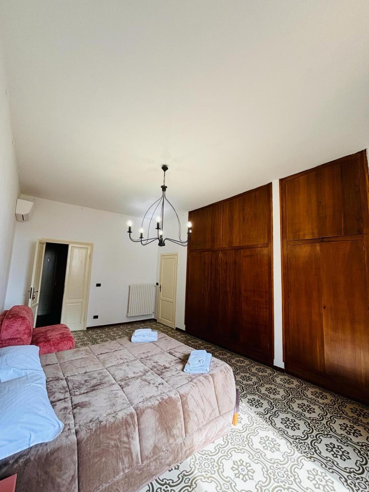 Albizi Bnb Bed & Breakfast