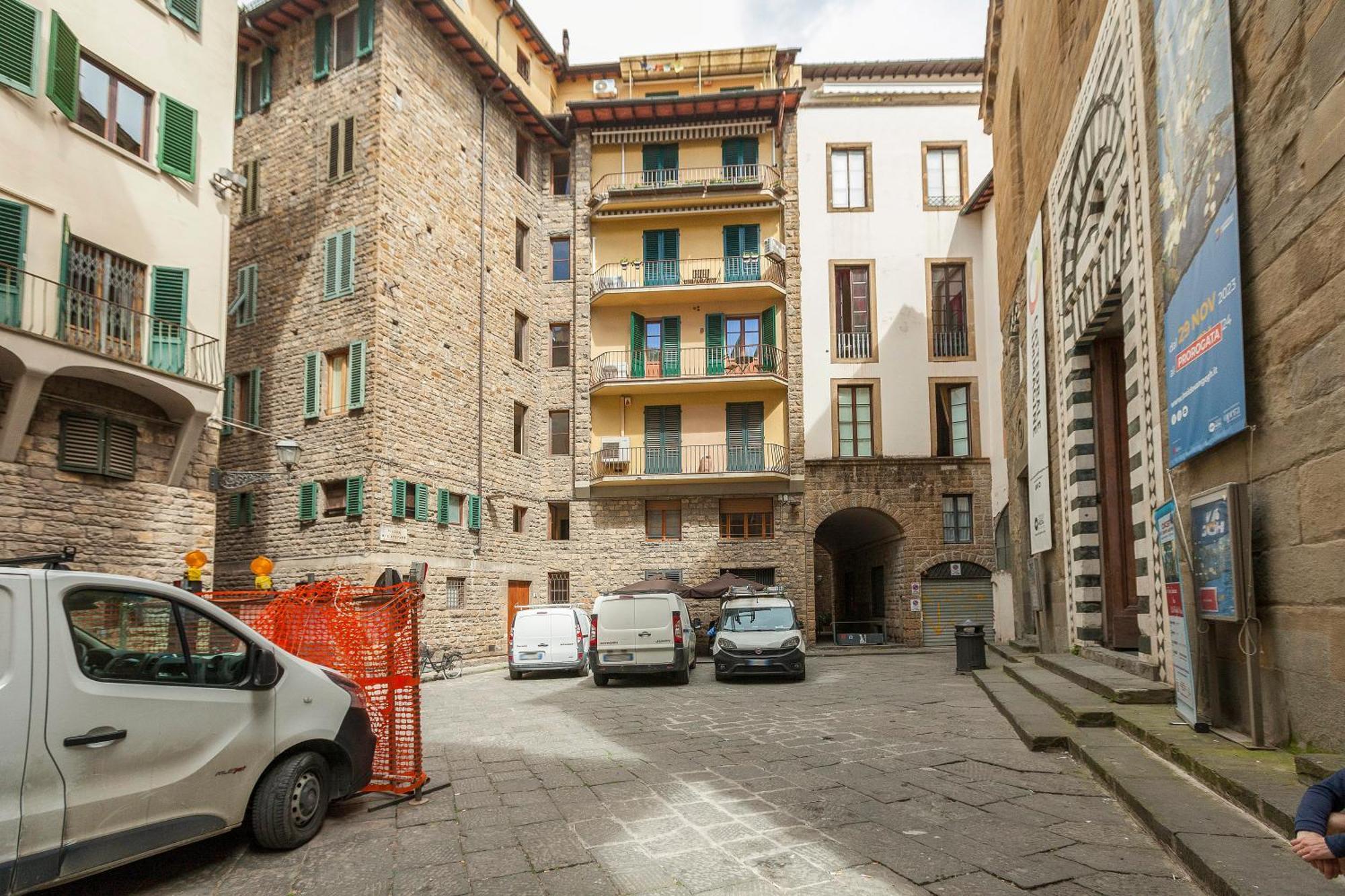 Mamo - Santo Stefano Florence