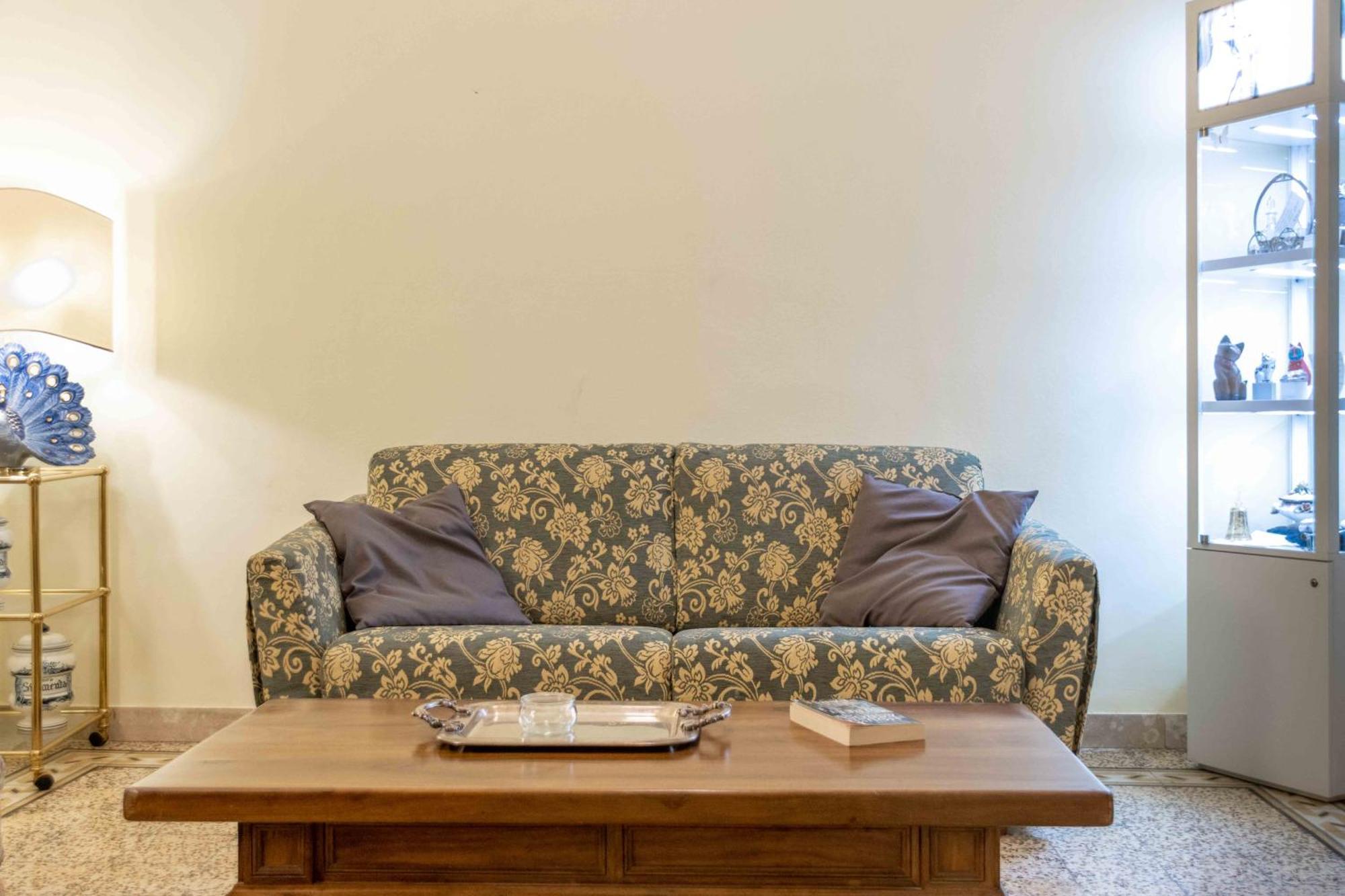 Santa Maria Novella Large Terrace Apartment