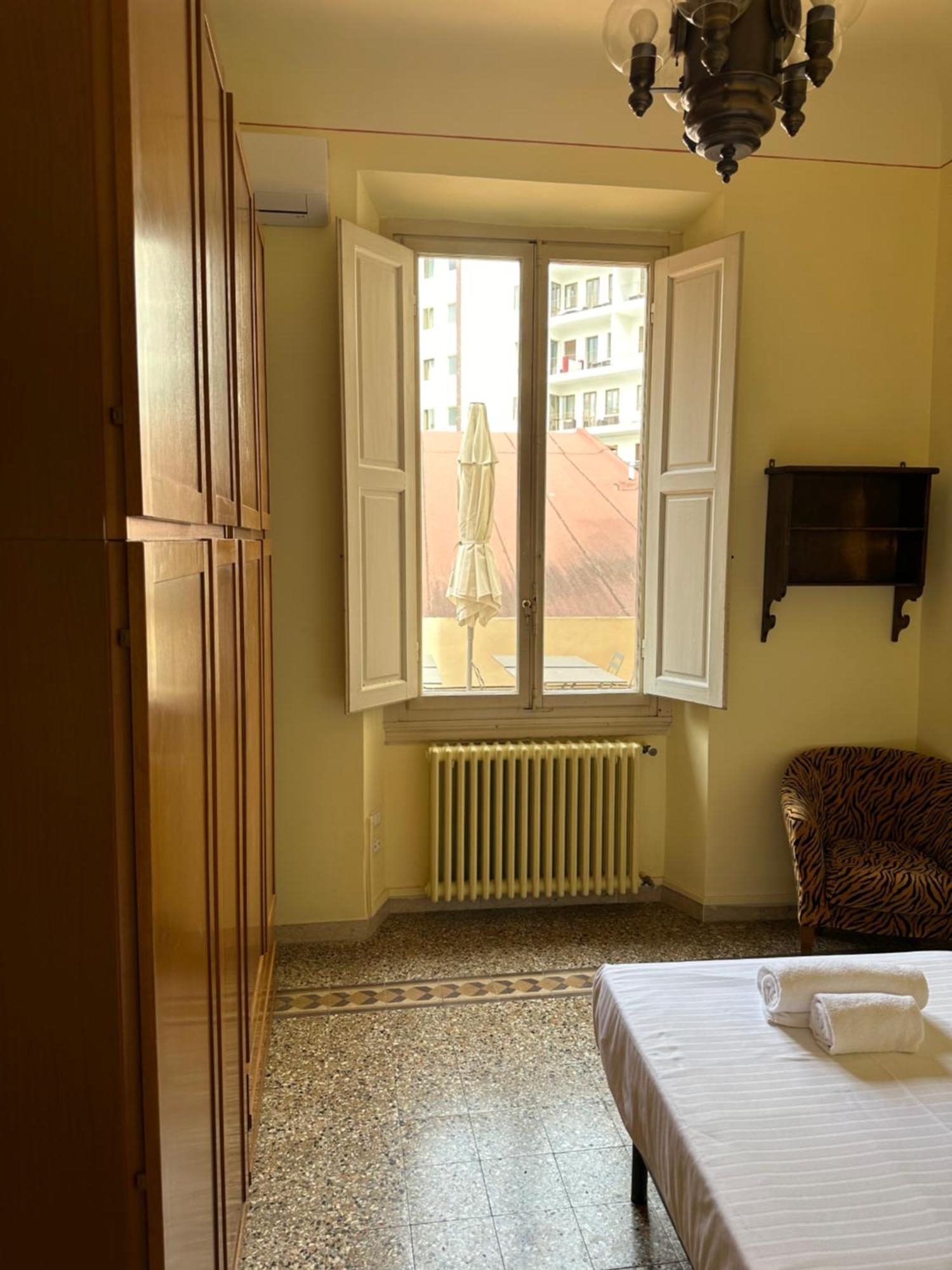 Santa Maria Novella Large Terrace Apartment *