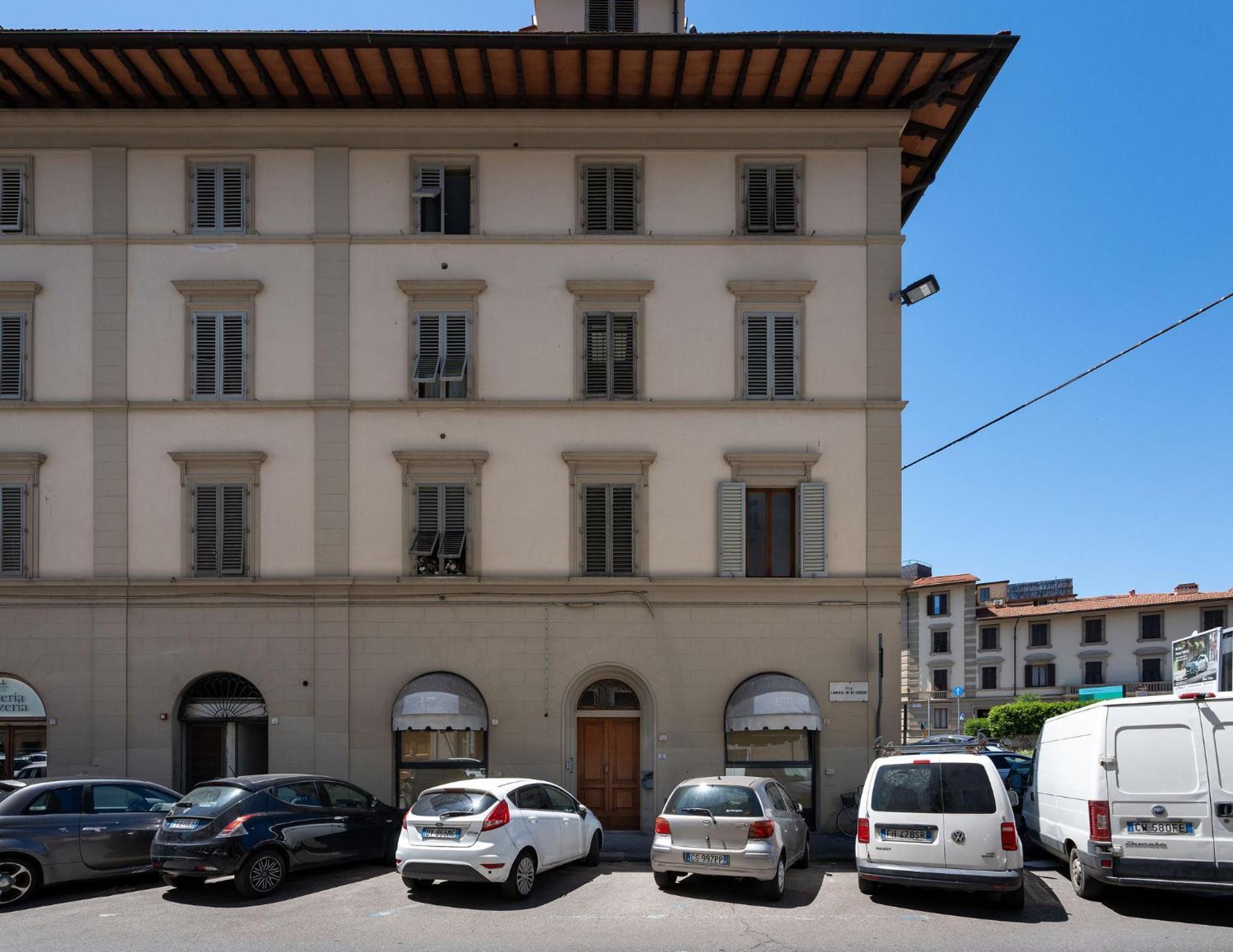 Apartment Via Lorenzo Di Credi 3 - Grazioso Con Vista, In Piazza Alberti Vicino Stadio, Nelson Mandela Forum E Con Parcheggio Di Fronte - Charming