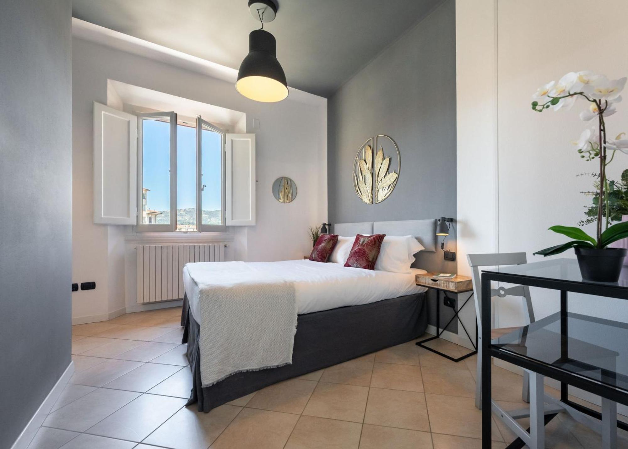Via Lorenzo Di Credi 3 - Grazioso Con Vista, In Piazza Alberti Vicino Stadio, Nelson Mandela Forum E Con Parcheggio Di Fronte - Charming Apartment Florence