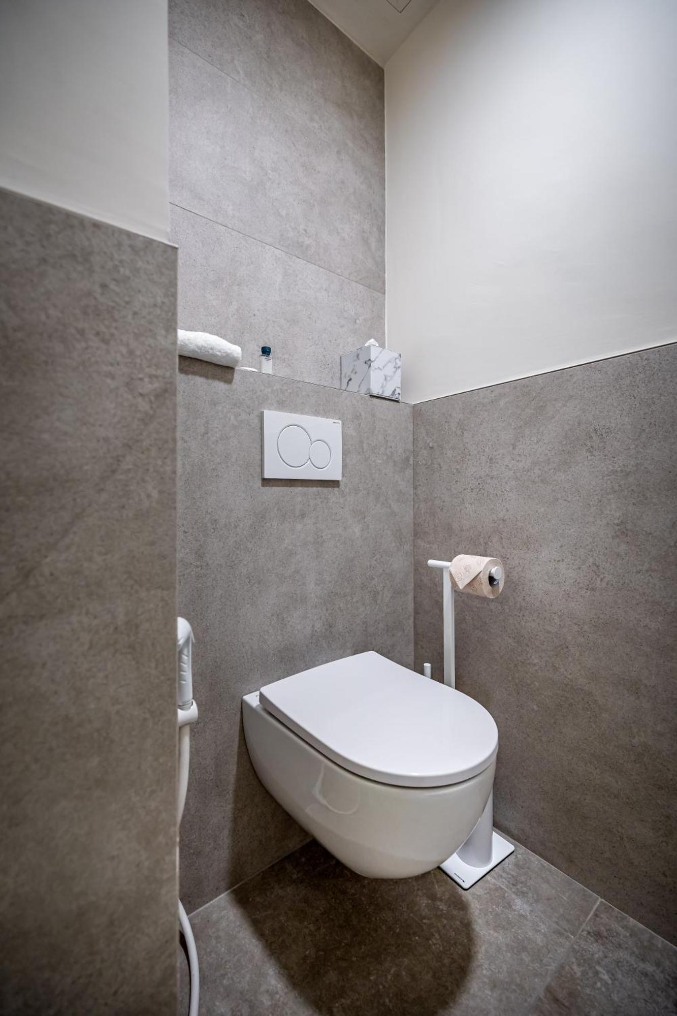 Aparthotel Dimora Collection - Le Corti - Boutique Luxury In A Restored 13th Century Convent, With Sauna And Gym (adults Only) *