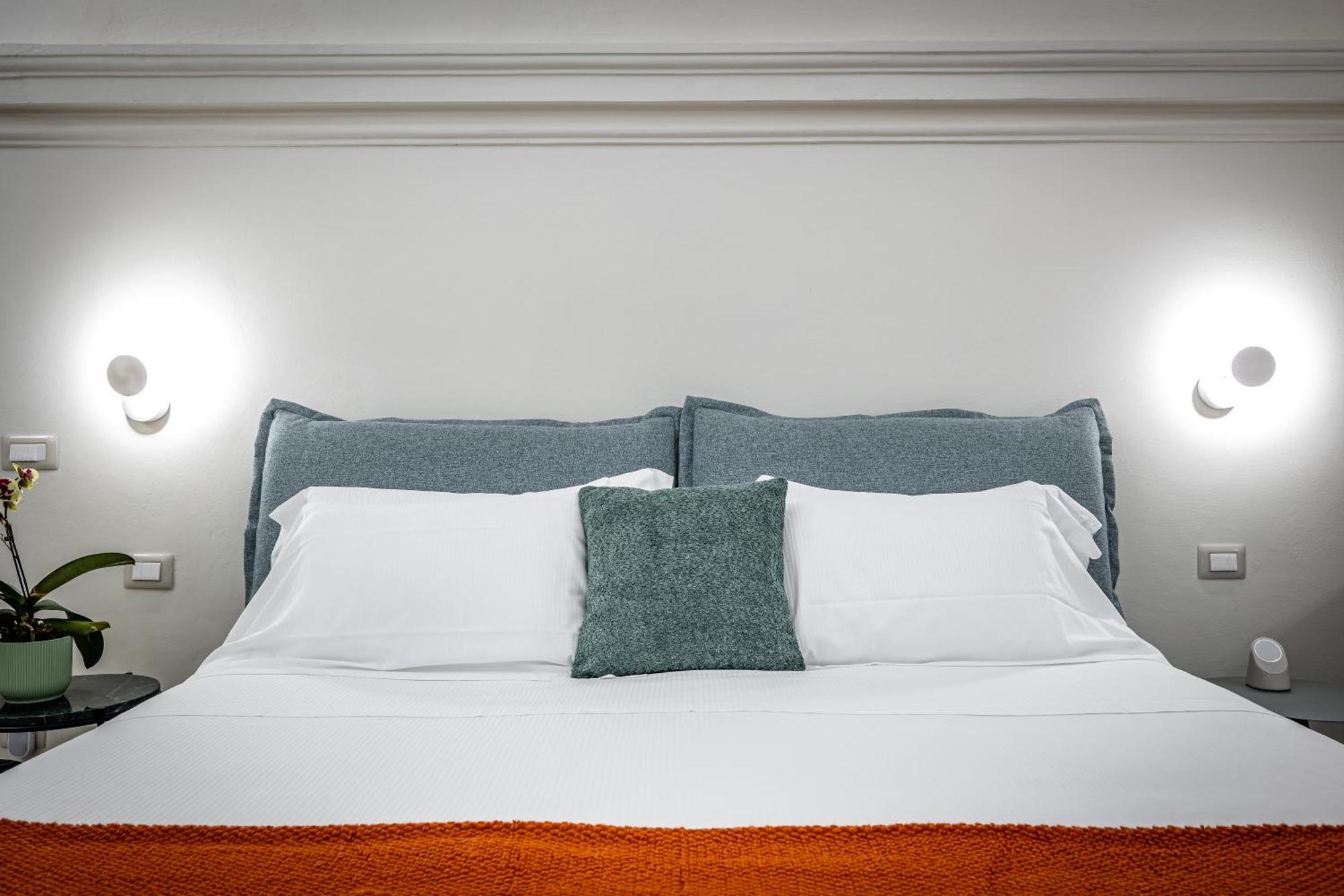 Dimora Collection - Le Corti - Boutique Luxury In A Restored 13th Century Convent, With Sauna And Gym (adults Only)