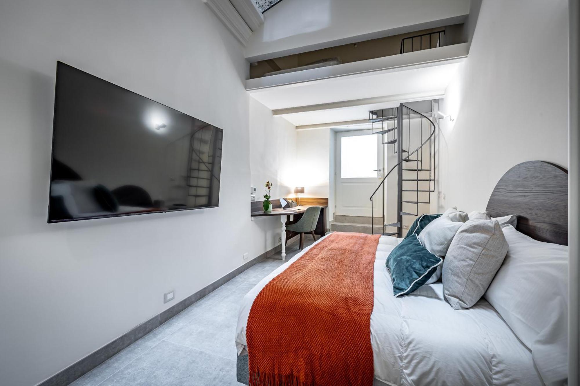 Dimora Collection - Le Corti - Boutique Luxury In A Restored 13th Century Convent, With Sauna And Gym (adults Only) Firenze