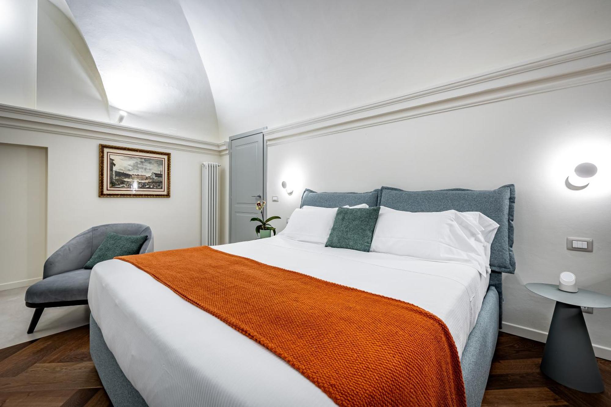 Dimora Collection - Le Corti - Boutique Luxury In A Restored 13th Century Convent, With Sauna And Gym (adults Only)