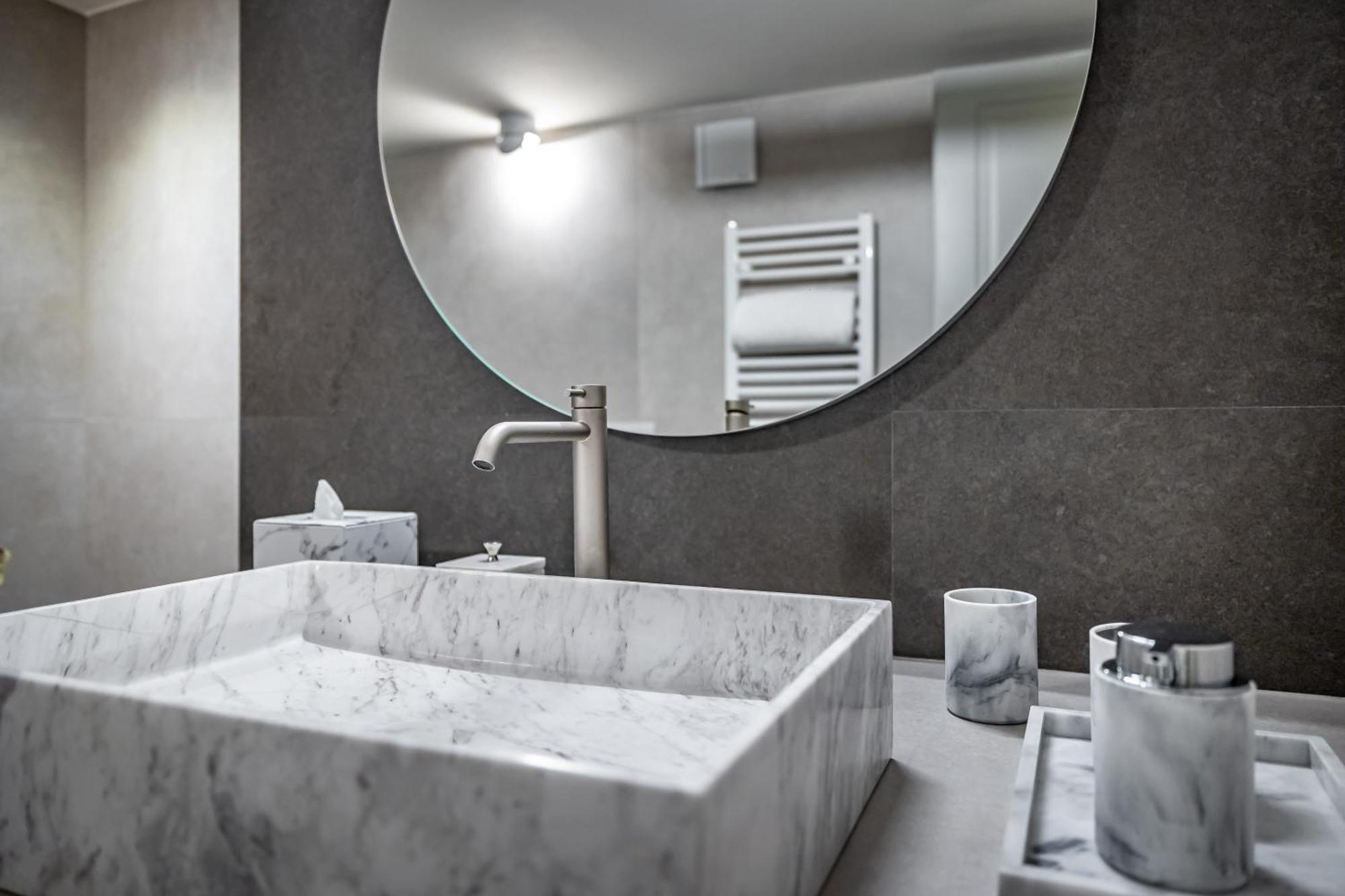 Dimora Collection - Le Corti - Boutique Luxury In A Restored 13th Century Convent, With Sauna And Gym (adults Only) Aparthotel Firenze
