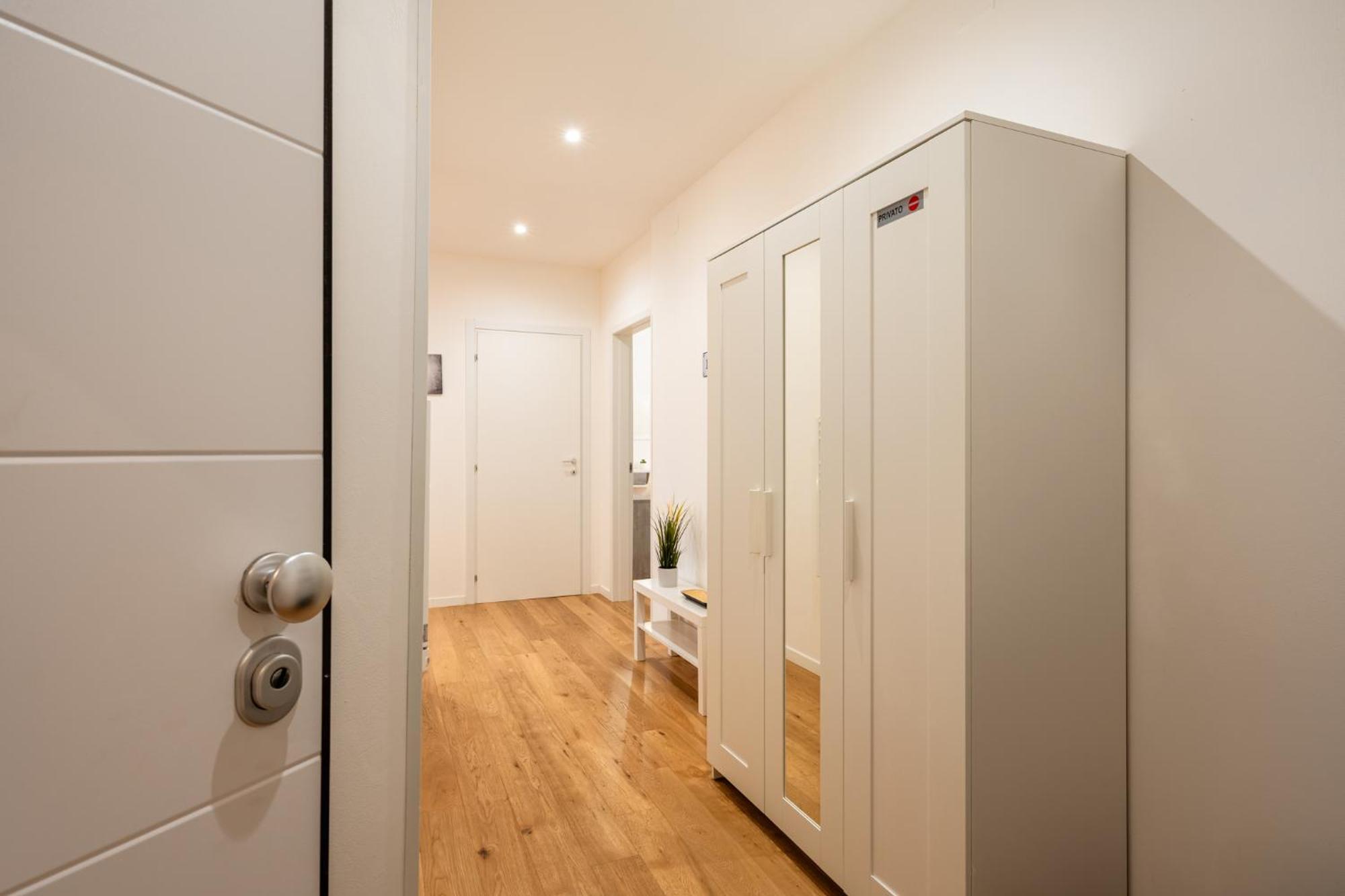 The World Apartment *