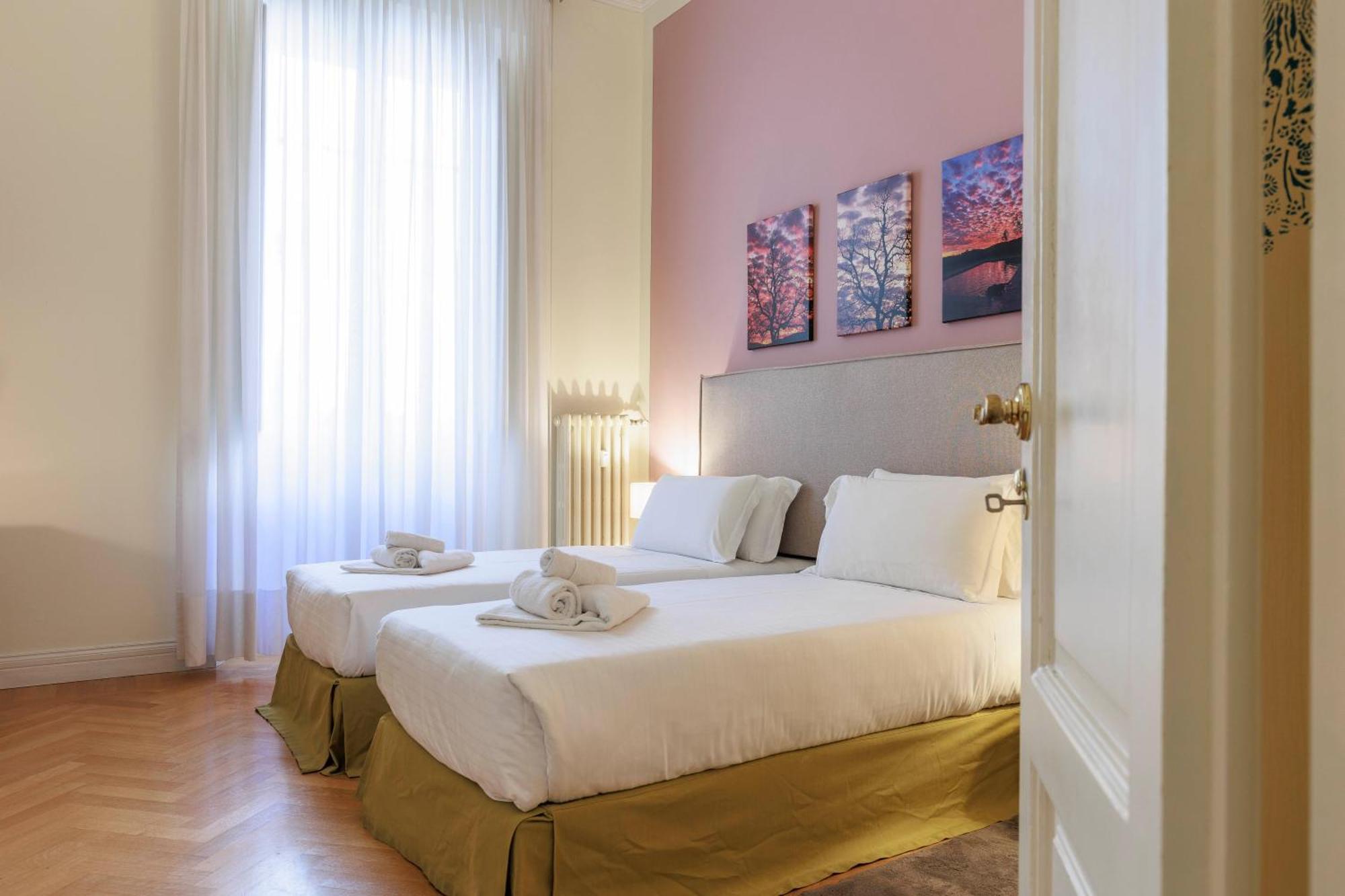 Apartment Huge With Private Garden *